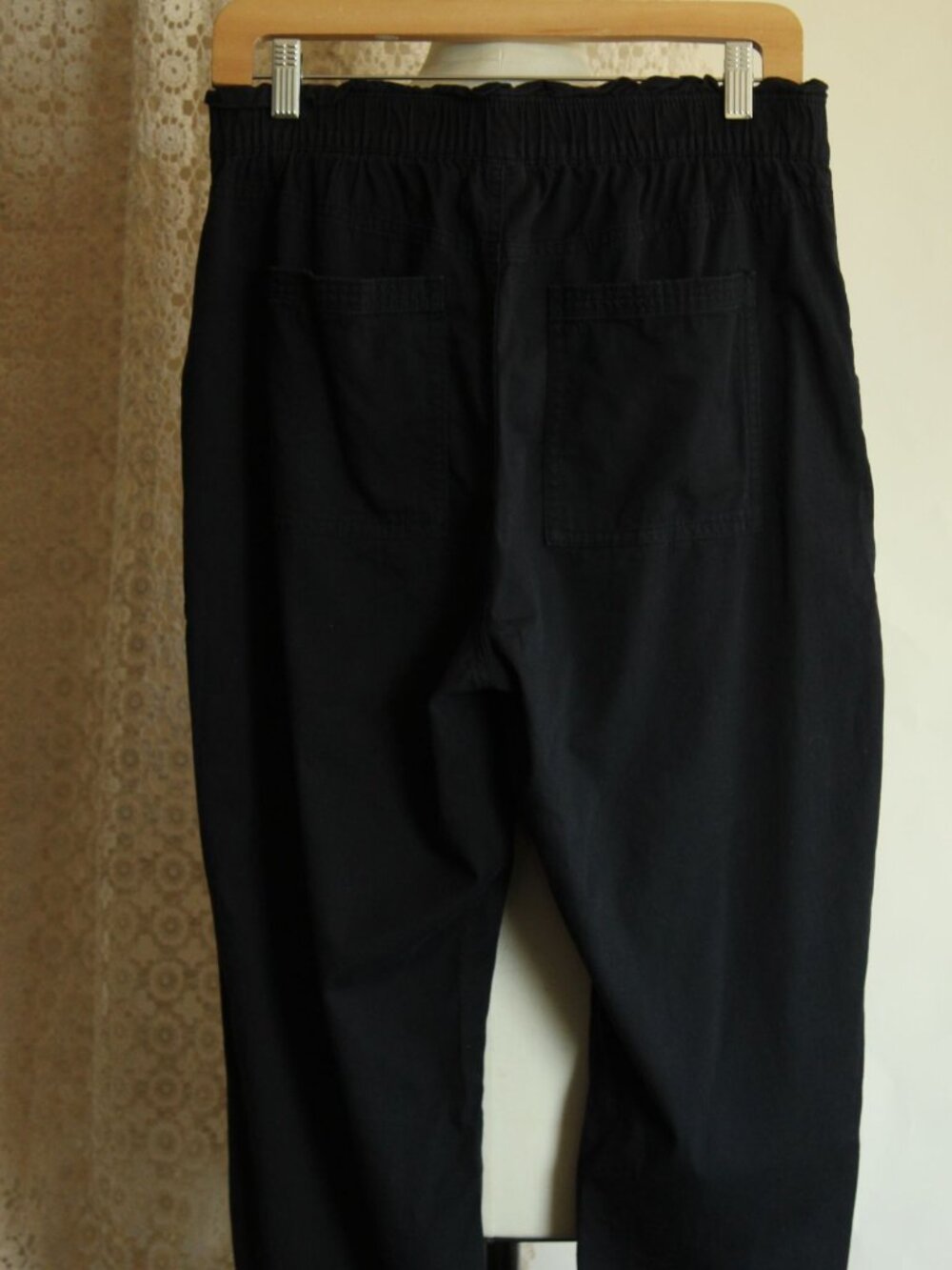 Womens Old Navy Pants,  Black Baggy Size Medium Cotton with Pockets, Elastic - Picture 10 of 14